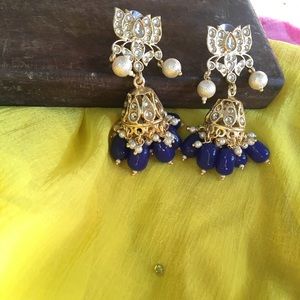Lotus stud earring blue drop